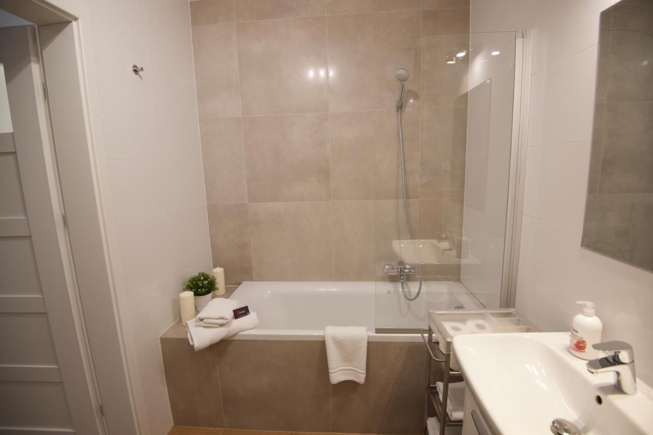 Krakow Apartments - Solna Studio & Apartments Ngoại thất bức ảnh